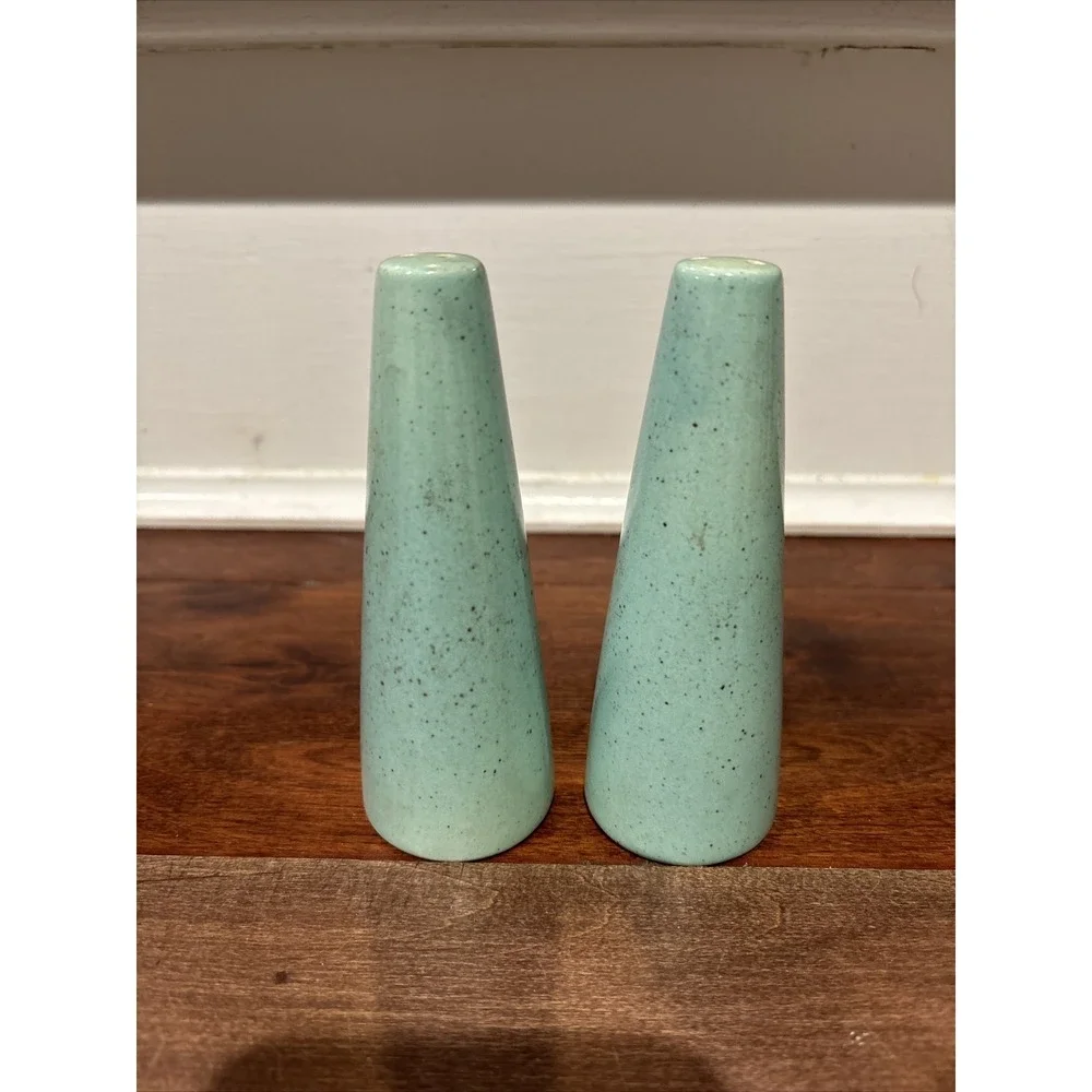 Pair Tall Metlox Poppytrail 1950 MCM Turquoise Blue Speckled Salt Pepper Shakers